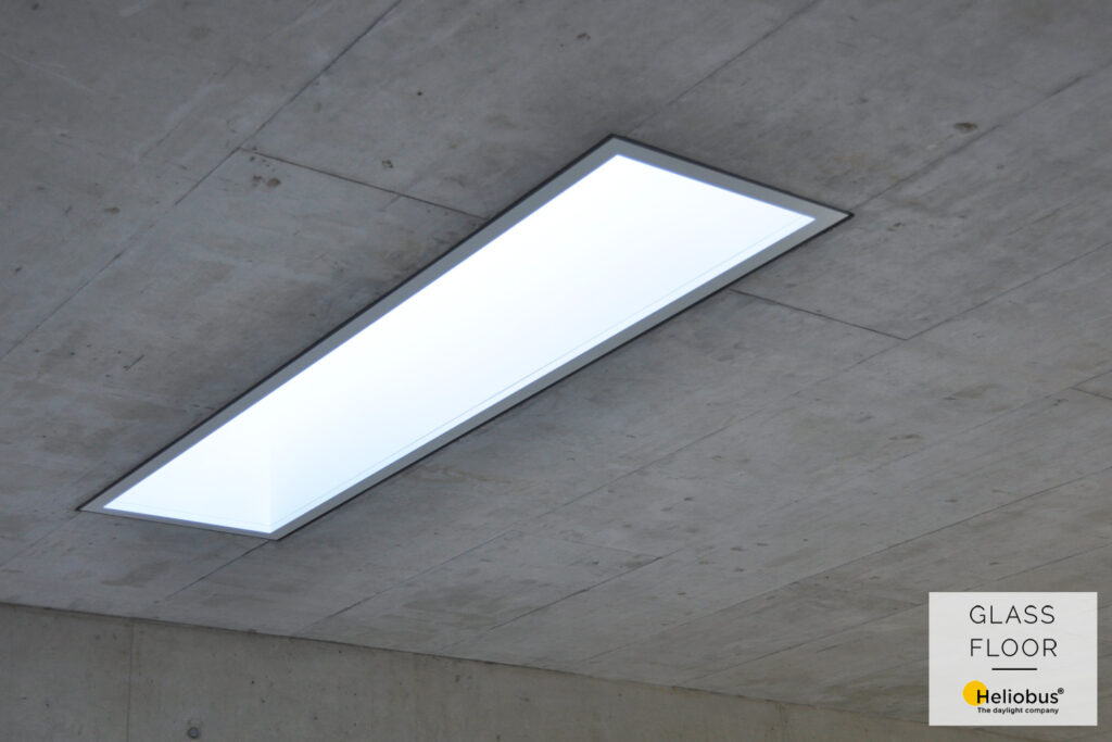 Glassfloor Tageslichtlösung versorgt Untergeschoss mit Tageslicht